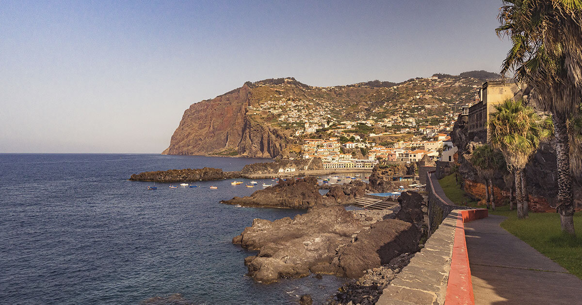 Por que deve alugar um carro na ilha da Madeira?