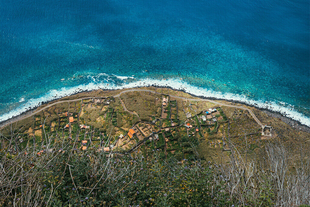 Vista area praia de calhau da ilha da Madeira