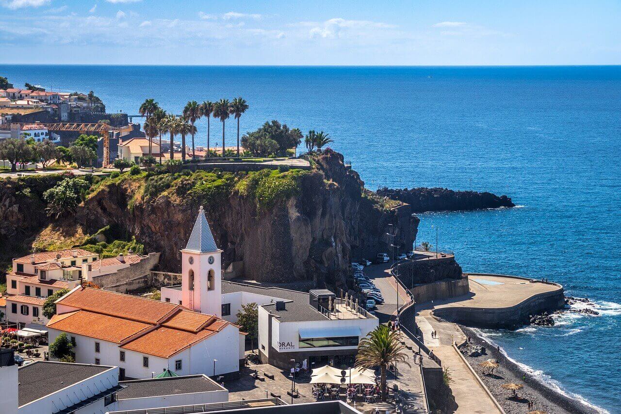 8 Best Hotels For A Perfect New Year's Eve 2020 In Madeira Island