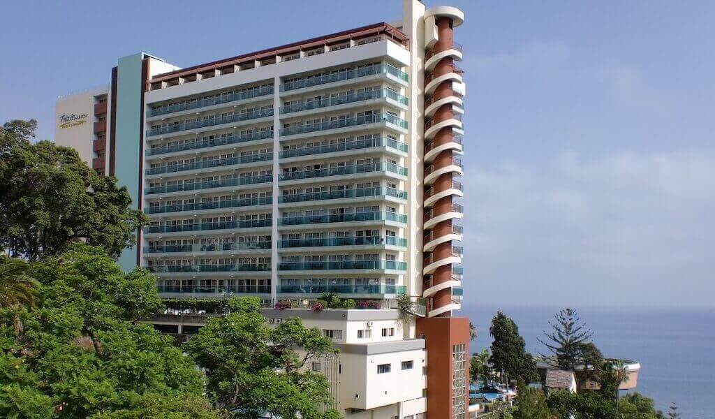 2. Pestana Carlton Hotel