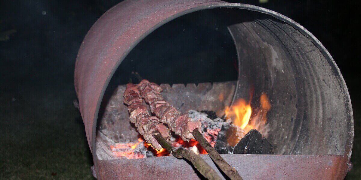 1. Espetada da Madeira con Bolo do Caco