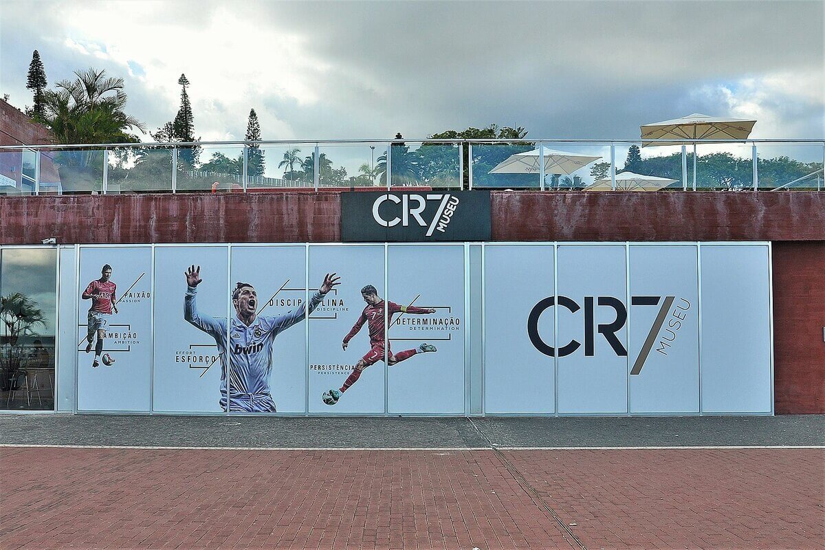 mit kell csinálni Funchal- cr7