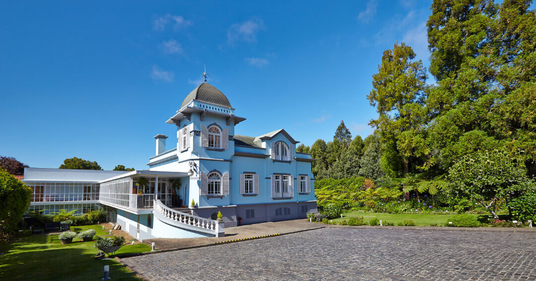 Hotel PortoBay Serra Golf is a relaxing wellness center, and easy access to scenic hiking trails.