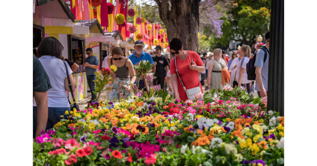 Placa Central Flower Festival