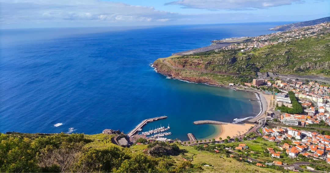 7 Pros of Renting a Car in Madeira