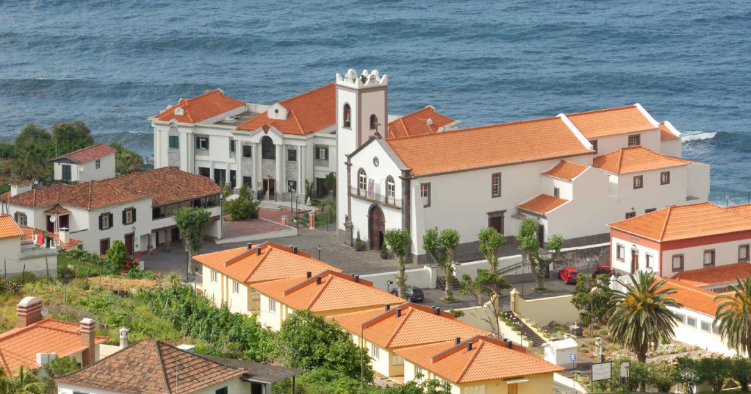 Historic Churches in São Vicente - Igreja Matriz da Ponta Delgada